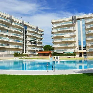 https://rentalmar-larimar.top-hotels-tarragona.com