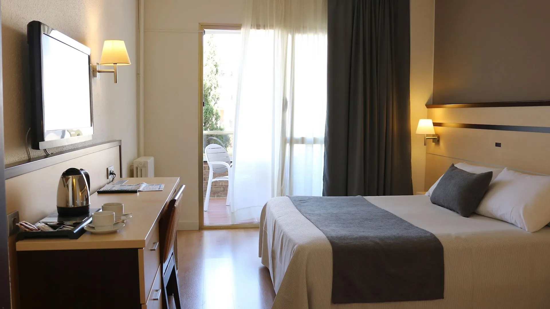 Golden Port Salou & Spa Hotel 4*,  Spain